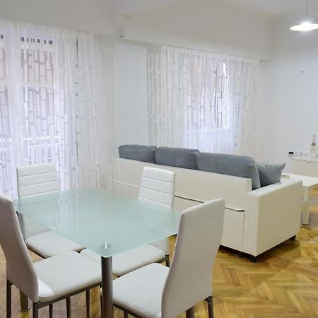 Beautiful Renovated Flat In Athens Apartment ภายนอก รูปภาพ