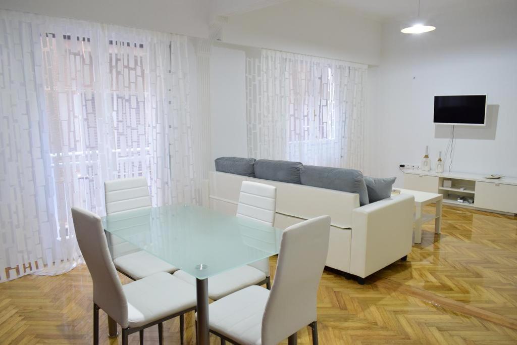 Beautiful Renovated Flat In Athens Apartment ภายนอก รูปภาพ